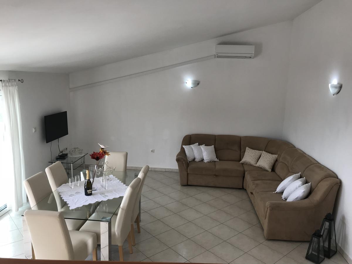 Ivancica Apartments Tisno Exterior foto