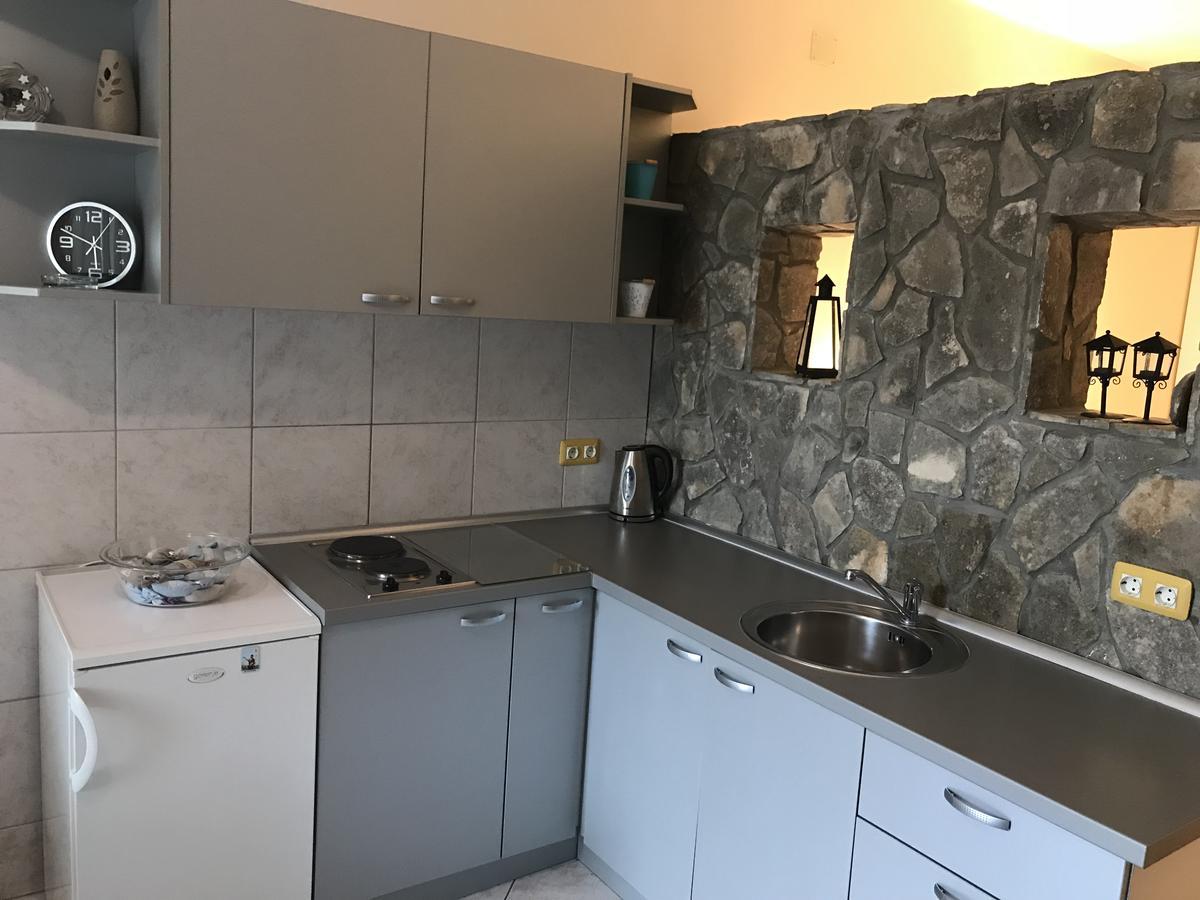 Ivancica Apartments Tisno Exterior foto