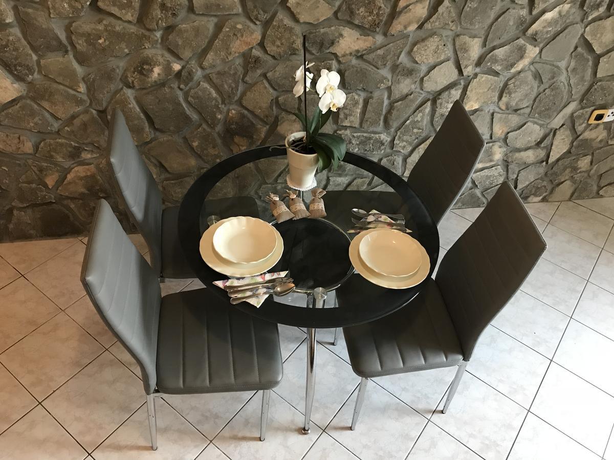 Ivancica Apartments Tisno Exterior foto