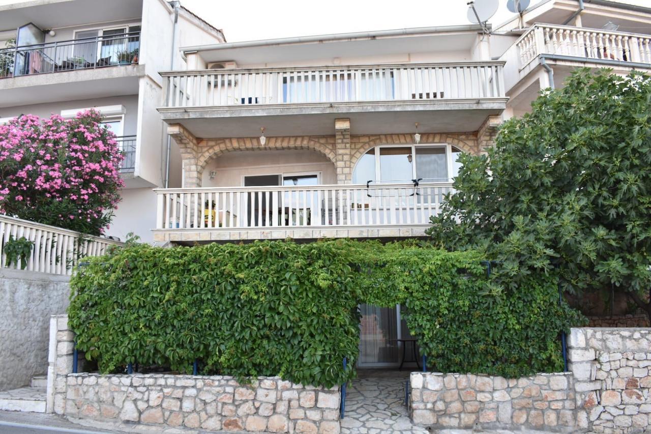Ivancica Apartments Tisno Exterior foto
